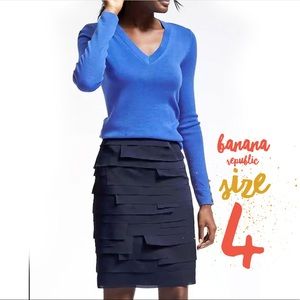 New Banana Republic skirt size 4 Measurements